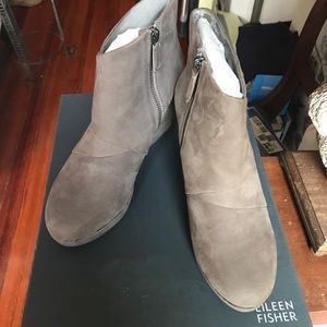 NBW Eileen Fisher platform ankle boots (with box).